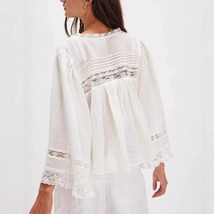 Boho-Bluse mit Spitze und Knopfleiste