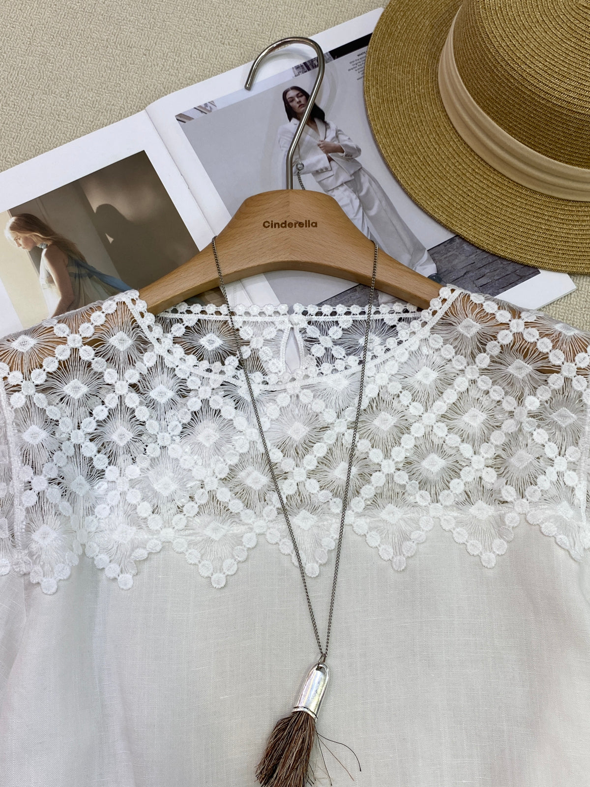 Women's Lace Patchwork Puff Sleeve Blouse Shorts Two-Piece Set Linen Cotton Summer Beach Vacation Outfit