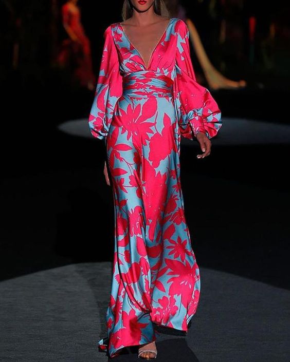 Flowy Maxi Dress with V-Neckline and Defined Waist, Versatile for Any Occasion - Seldom Seen Styles