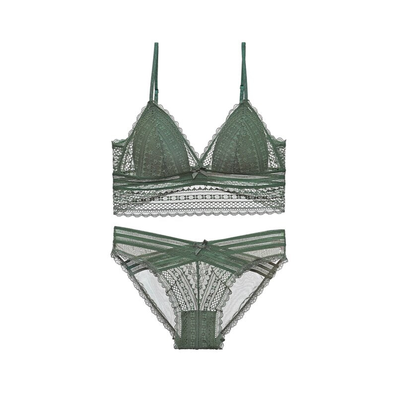French Lace Bra and Panty Set - Seldom Seen Styles