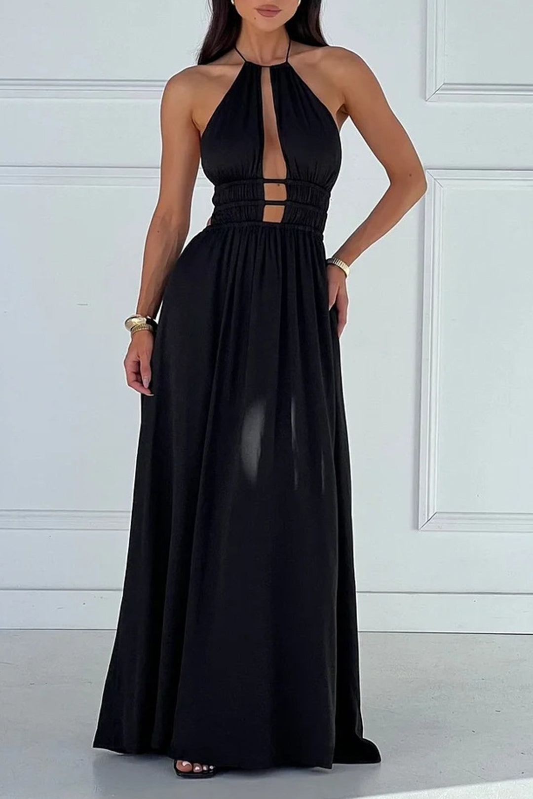 Women's Halter Neck Cut Out Sleeveless Maxi Dress Fitted Bodycon Rayon Blend Party Dress for Wedding Guest Date Night Summer Vacation - Seldom Seen Styles