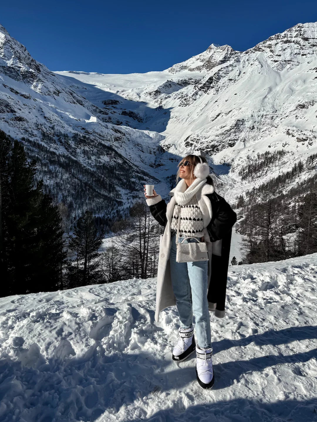 Cable striped crew neck pullover