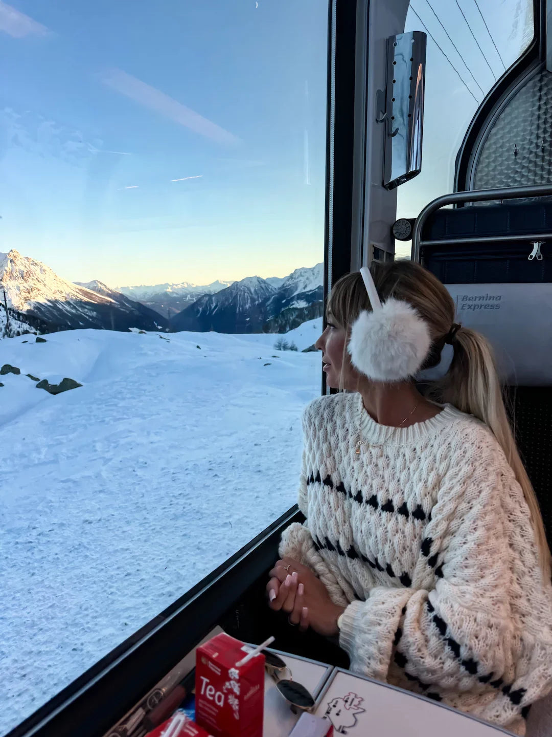 Cable striped crew neck pullover