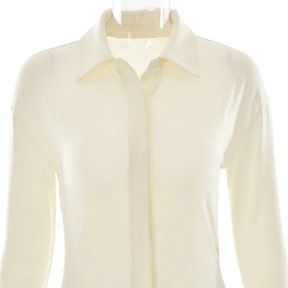 Raffiniertes Bandagen-Hemdkleid