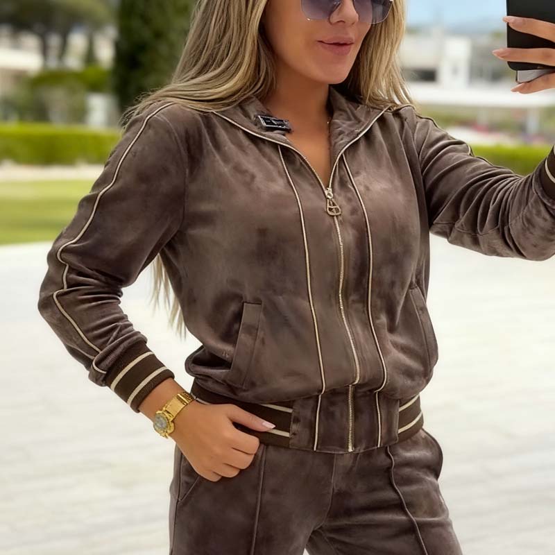 Women's 2-Piece Tracksuit Set with Zip Jacket & Wide-Leg Pants - Seldom Seen Styles