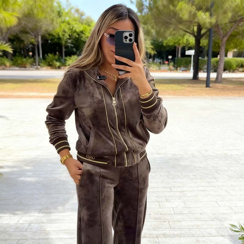 Women's 2-Piece Tracksuit Set with Zip Jacket & Wide-Leg Pants - Seldom Seen Styles