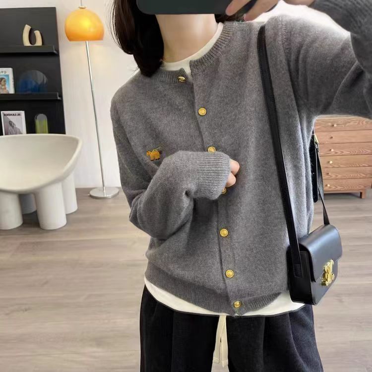 Knitted cardigan women's round neck loose casual all-matching embroidery Korean style