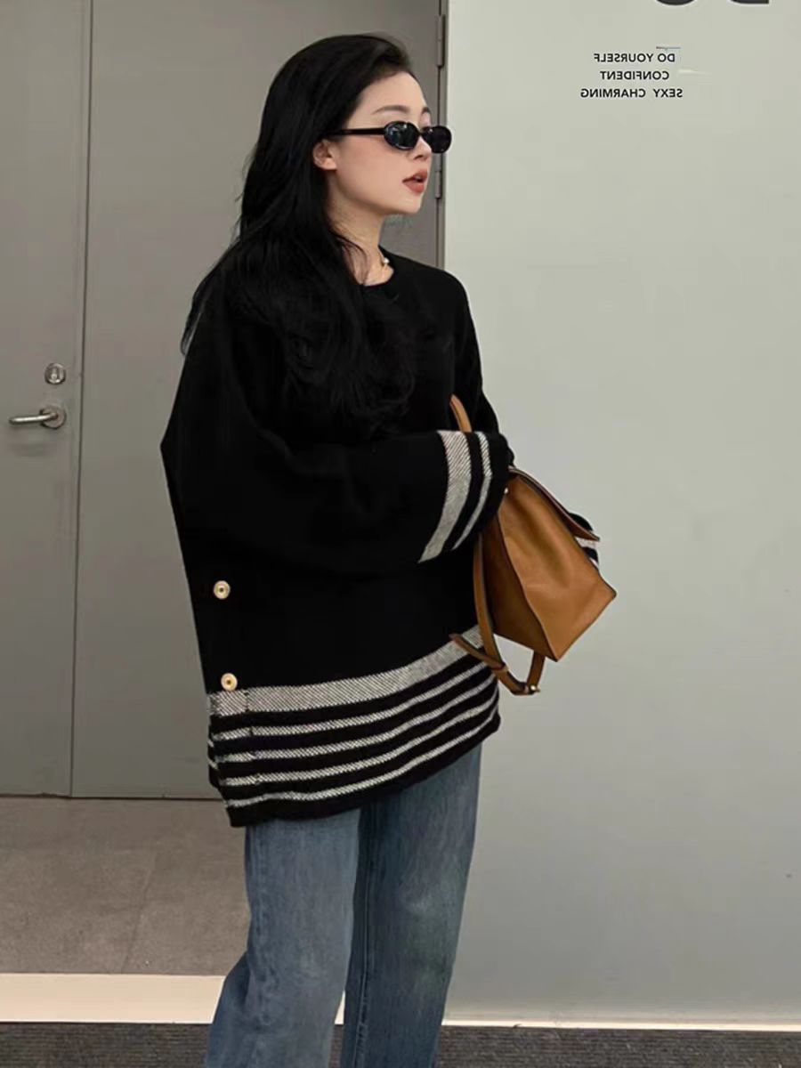 Contrasting color striped sweater for women spring season 2024 new design side double-breasted lazy knitted blouse for women